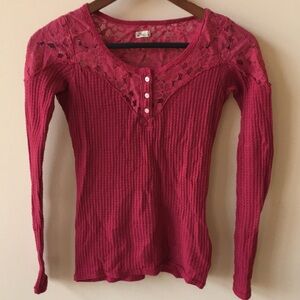 Like-new Hollister cotton shirt with lace detail